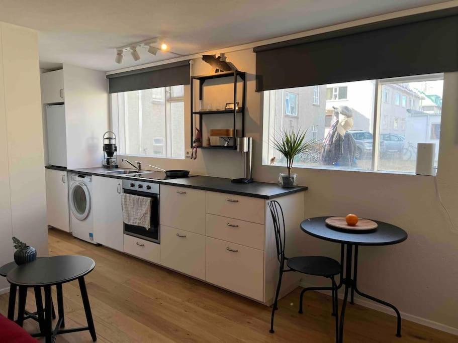 Studio Apartment Reykjavik City Center Luaran gambar